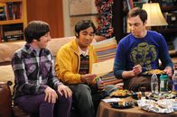 The Big Bang Theory – Jeder für sich hat so seine ganz eigenen Probleme: Sheldon (Jim Parsons, r.), Rajesh (Kunal Nayyar, M.) und Howard (Simon Helberg, l.) ...