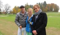 Krause kommt! – Nachhilfestunden für Pierre auf dem Golfplatz am Bodensee: v.li. Josef "Pep" Schmidbauer, Gaby Hauptmann und Pierre M. Krause.
