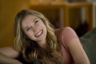 Godzilla – Elle (Elizabeth Olsen) ahnt nicht, dass ihr Ehemann die Menschheit vor zwei entfesselten Urzeitmonstern retten und dabei auf die Hilfe eines weiteren Monsters hoffen muss ...