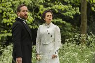 Howards End – Henry Wilcox (Matthew Macfadyen, l.) und Margaret Schlegel (Hayley Atwell, r.).