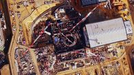 Project Impossible – Um die Außenwelt vor einer möglichen Explosion durch den supraleitenden Magneten des Internationalen Thermonuklearen Experimentellen Reaktors zu schützen, wird ein sogenannter Bioschild erbaut. Der Schutzwall des Kernfusionsreaktors ist etwa drei Meter dick.