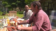 Yared kommt rum – Aus dem Wald auf den Teller - Yared Dibaba ist zu Besuch bei Hobby-Jägern im Gartower Wald
