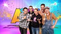 SingAlarm – Moderatorin Singa hat heute die Mukketier-Bande zu Gast im SingAlarm Studio.