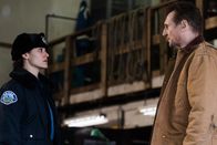 Hard Powder – Hard Powder Dem Selbstjustizler auf der Spur: Emmy Rossum als Kim Dash, Liam Neeson als Nels Coxman Copyright: SRF/Studiocanal GmbH/Doane Gregory
