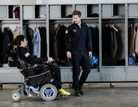 Atlanta Medical – Finn Niver (Bridger Zadina, l.); Dr. Conrad Hawkins (Matt Czuchry, r.)