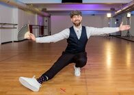 Leider laut – Bürger Lars Dietrich als Tanzlehrer Jochen González