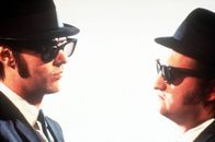Blues Brothers – L-R: Elwood Blues (Dan Aykroyd), Joliet Jake Blues (John Belushi)