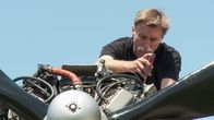 Airplane Repo - Die Inkasso-Piloten – Kevin Lacey works on plane.