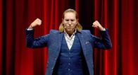 Comedy vom Rhein – SWR COMEDY VOM RHEIN SPEZIAL, "Chako Habekost - Es kummt wie's kummt (2)" Uhr im SWR. Der zweite Teil von "Es kummt wie´s kummt", dem neuen Comedy-Programm von Chako Habekost.