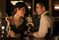 Velvet – Ana Rivera (Paula Echevarría, l.); Alberto Márquez (Miguel Ángel Silvestre, r.)