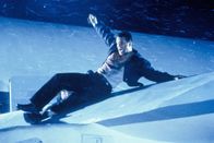 Stirb langsam 2 – Einer gegen alle, und alle gegen einen: John McClane (Bruce Willis) ...