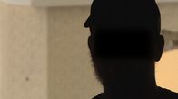 Ich wollte euch schlachten! – "Ich wollte euch schlachten!" - Wie sich ein Wiener Teenager den IS-Terroristen in Syrien anschloss ... PULS 4 präsentiert eine hochwertige und aufschlussreiche Doku über den Austro-Dschihadisten Oliver N.
