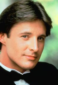 Agentin mit Herz – Lee Stetson (Bruce Boxleitner) gilt als Top-Agent des amerikanischen Geheimdienstes "Agency".