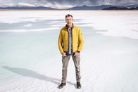 Faszination Erde – In den Salzpfannen der Zentralanden sammeln sich seit Jahrtausenden wertvolle Mineralien. Der "Salar del Hombre Muerto" auf 3800 Meter Höhe ist Argentiniens bedeutsamste Lithium-Lagerstätte und liefert 70 Prozent der gesamten Jahresproduktion von derzeit 6200 Tonnen.