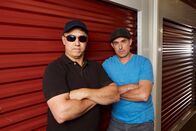 Storage Wars: New York – Chris Morelli (l), Tad Eaton (r).