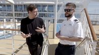 Uncovered – Kreuzfahrten - ein Business, das ordentlich boomt. Immer mehr Deutsche lassen sich es an Deck gut gehen. Aber wie sieht das Leben unterhalb des Decks aus? "Uncovered"-Reporter Thilo Mischke (l.) wirft ein Blick hinter die Kulissen.