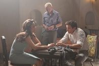 Mission: Impossible - Phantom Protokoll – Sie lassen Ethan nicht hängen: Jane (Paula Patten, l.), Benji (Simon Pegg, M.) und William (Jeremy Renner, r.) wollen dem Geheimagenten helfen, eine Katastrophe zu verhindern. Dabei setzen sie alle ihr Leben aufs Spiel ...