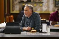 Superior Donuts – Arthur Przybyszweski (Judd Hirsch)