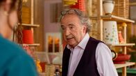Saïd und Anna – Der Juwelier sorgt sich um sein Geschäft. Sein Alarm ist kaputt.