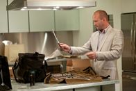 Ohne Limit – Mit Kredithai Gennady (Andrew Howard) sollte sich Eddie besser nicht anlegen ...