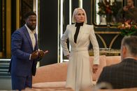 The Man from Toronto – Teddy (Kevin Hart, l.); Die Vermittlerin (Ellen Barkin, r.)