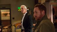 Justified – Avery Markham (Sam Elliott, l.) und Seabass (Scott Grimes, r.)