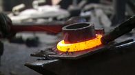 alpha-expedition: Mit dem Zug ... – Im Eisenbahnwerk in Criscior werden unter anderem Teile für Eisenbahnfahrzeuge und Schienen hergestellt.