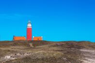 MareTV: Ganz Holland auf einer Insel - Texel – The lighthouse Eierland on the northernmost tip on the island Texel. It was built in 1864 and is nearly 35 metres high.