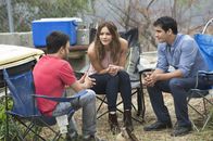Scorpion – Kann und will Ray (Kevin Weisman, l.) Paige (Katharine McPhee, M.) und Walter (Elyes Gabel, r.) dabei helfen, einen Insassen aus dem Gefängnis zu befreien?