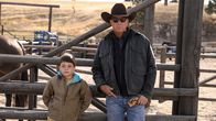 Yellowstone – Tate Dutton (Brecken Merrill) und John Dutton (Kevin Costner)