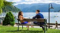 Cedar Cove – Olivia (Andie MacDowell, l.)