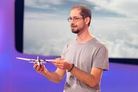 1, 2 oder 3 – Weltrekordhalter Benjamin Bachmaier erzählt von seinen Erfahrungen als Segelflieger.
