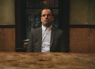 Elementary – Während Sherlock (Jonny Lee Miller) besessen von der Suche nach einem Serienmörder ist, leidet seine Abstinenz ...