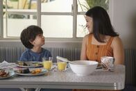 Jane the Virgin – Elias Janssen (Matteo), Gina Rodriguez (Jane Gloriana Villanueva).