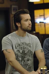 It's Always Sunny in Philadelphia – Mac (Rob McElhenney) ist begeistert, als er von den Testspielen der Philadelphia Eagles erfährt und zeigt sich von seiner sportlichen Seite ...