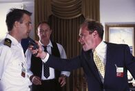 No Way Out – Navy-Offizier Tom Farrell (Kevon Costner), Verteidigungsminister Bryce (Gene Hackman) und Scott Pritchard (Will Patton,r.).