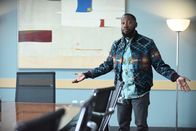 New Girl – Winston (Lamorne Morris) ist geschockt, als Schmidt ihm eröffnet, dass er wieder seinen Vornamen verwenden möchte. Doch warum nur?