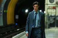 Morbius – Milo (Matt Smith) zeigt keinerlei Skrupel und genießt die Stärke, die ihm das Gegenmittel verleiht.
