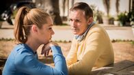 Love Child – Joan Millar (Jessica Marais, l.); Jim Millar (Andrew McFarlane, r.)