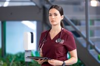 Chicago Med – Chicago Med Staffel 6 Folge 13 In Sorge um die Mutter: Torrey DeVitto als Dr. Natalie Manning