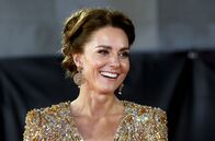 Kate Superstar - Die perfekte Prinzessin – Herzogin Kate bei ihrem spektakulären Auftritt zur aktuellen Premiere des neuesten James Bond-Films "No Time To Die" im September 2021 in London.