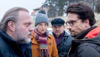 Reiff für die Insel – Thies (Jan-Gregor Kemp, li.) traut Jens Jeschen (Oliver Mommsen, re.) nicht! Katharina (Tanja Wedhorn) und Malte (Frank Auerbach) beobachten die angespannte Situation.