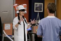 Navy CIS – Das Team um Abby (Pauley Perrette) untersucht einen Angriff auf eine Scharfschützenspezialeinheit im Irak, nachdem ein amerikanisches Pärchen einige Monate später in derselben Gegend ermordet wird ...