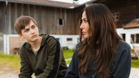 Frühling – Verstehen sich auf Anhieb: Valentin Just als Theo Neumeister, Simone Thomalla als Katja Baumann