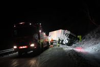 Ice Road Rescue - Extremrettung in Norwegen – Der Lkw rutschte 20 Meter weit und kam im Graben zum Stehen, nachdem die Fahrerkabine vollständig zerstört worden war. (National Geographic)