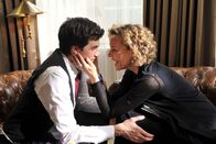 Sturm der Liebe – ARD STURM DER LIEBE FOLGE 1774 Uhr im ERSTEN. Natascha (Melanie Wiegmann, r.) freut sich, dass Konstantin (Moritz Tittel, l.) bereit ist, mit ihr ein Kind zu adoptieren.