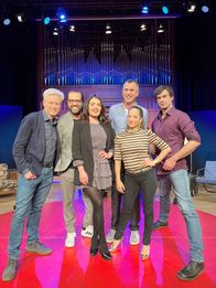 Die Tafelrunde – Florian Scheuba, Gerald Fleischhacker, Aida Loos, Christoph & Lollo, Caroline Athanasiadis.
