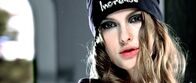 Dark World – Marina (Svetlana Ivanova) beschäftigt sich mit mysteriösen Legenden, dunklen Geschichten und Totenkulten.