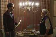 Mr. Griffin - Kein Bock auf Schule – Jack Griffin (Glenn Howerton, l.); Helen (Paula Pell, r.)
