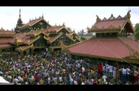 Rituale der Welt – Tausende von Myanmaren reisen jedes Jahr nach Tangbyon. Hier bleiben sie eine ganze Woche und huldigen übernatürlichen Wesen, den sogenannten Nats.